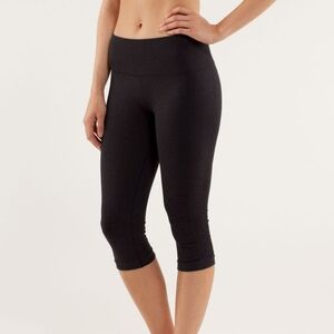 LULULEMON Coal Grey In The Flow Crop Pants Size 8